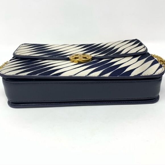 Tory Burch Chelsea Convertible Crossbody Bag - Picture 9 of 15